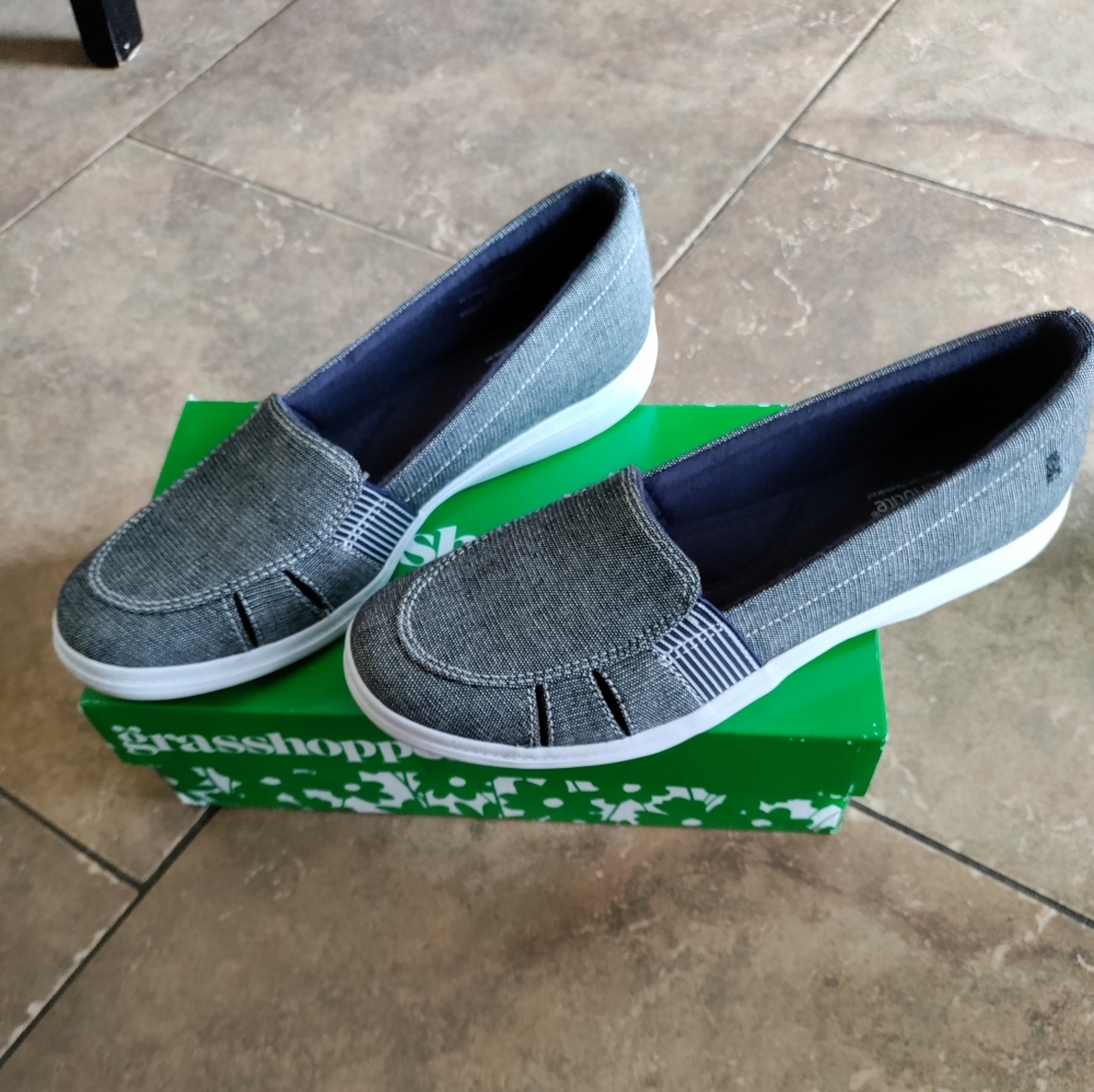 Sz 8.5 Grasshopper Ortholite Slip-Ons